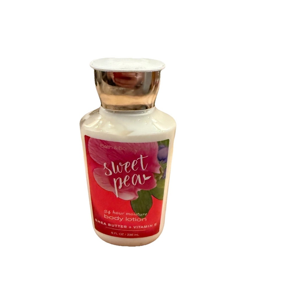 BATH & BODY WORKS SWEET PEA SHEA BUTTER and VITAMIN E BODY LOTION 8 OZ‎
